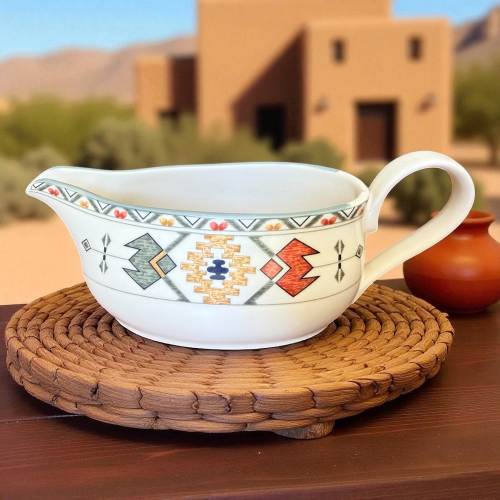Vintage Studio Nova Timberline Aztec Southwest Gravy Boat Bowl Y2318